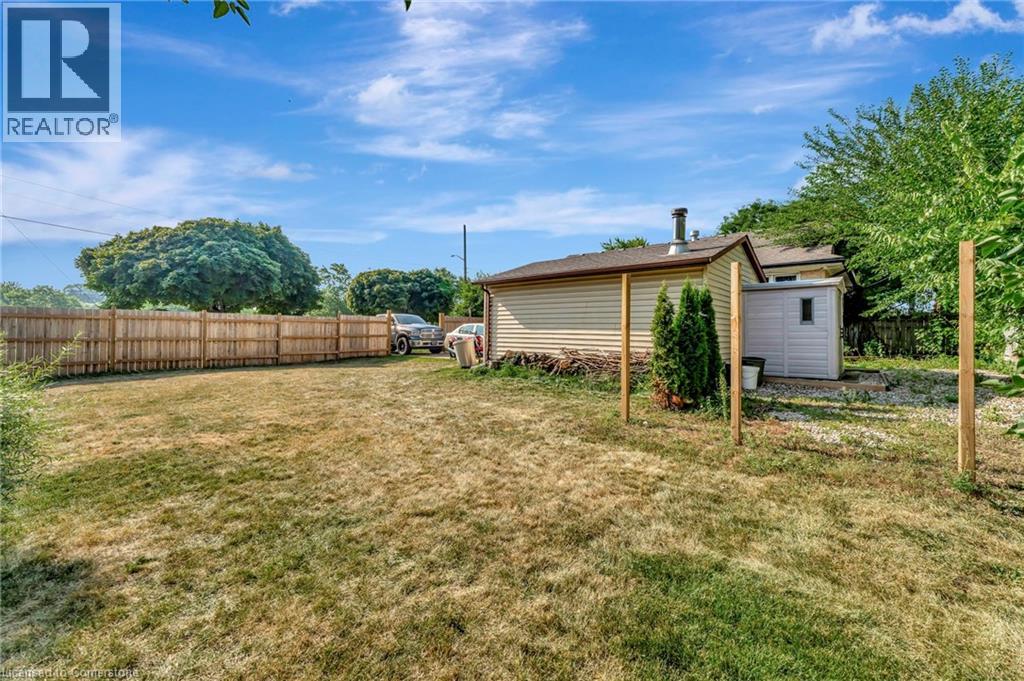 Photo 13 of 154 Brentwood Avenue, Kitchener ON