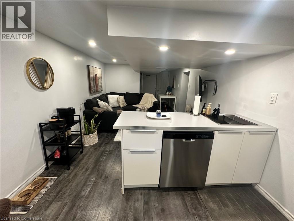 Photo 8 of 154 Brentwood Avenue, Kitchener ON
