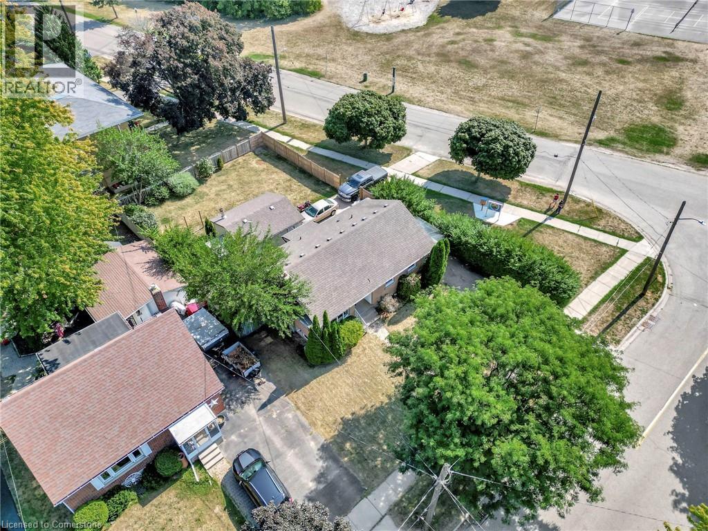Photo 34 of 154 Brentwood Avenue, Kitchener ON