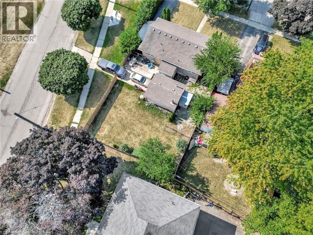 Photo 38 of 154 Brentwood Avenue, Kitchener ON