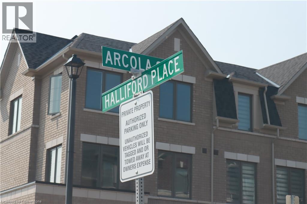 Photo 3 of 10 Halliford Place Unit G 30 310, Brampton ON