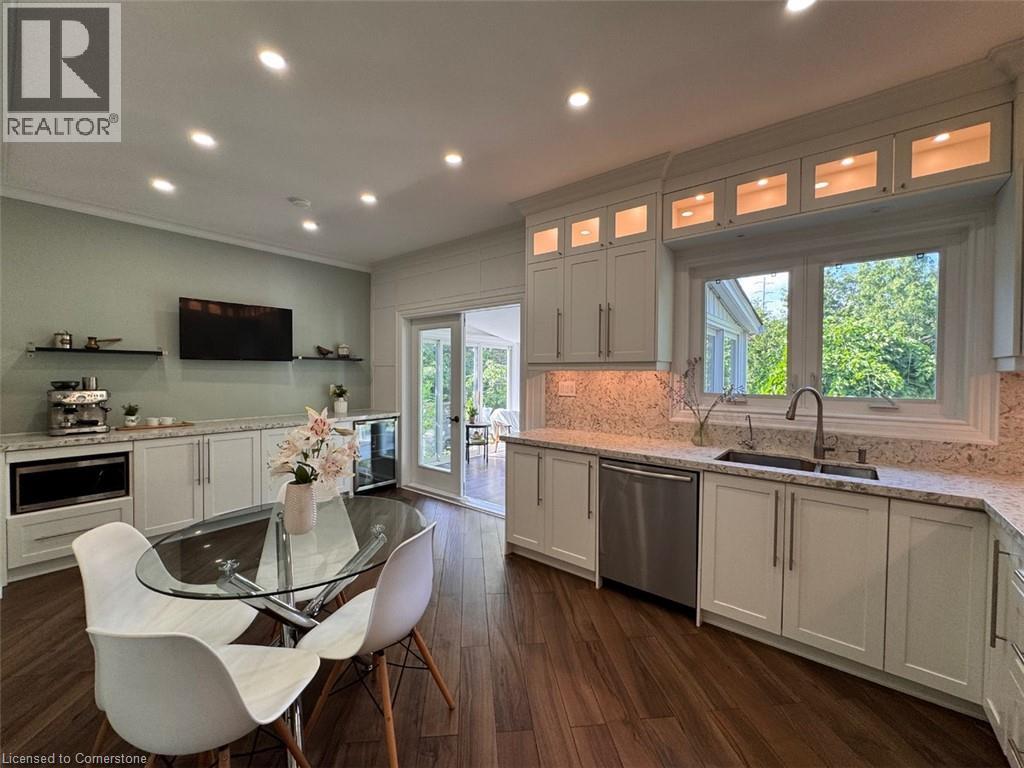 Photo 19 of 1005 Dormer Street, Mississauga ON