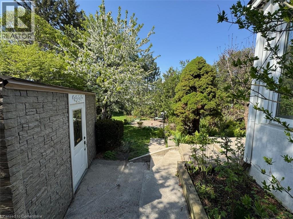 Photo 18 of 1005 Dormer Street, Mississauga ON
