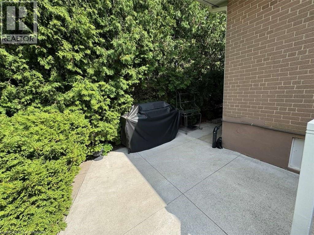 Photo 4 of 1005 Dormer Street, Mississauga ON