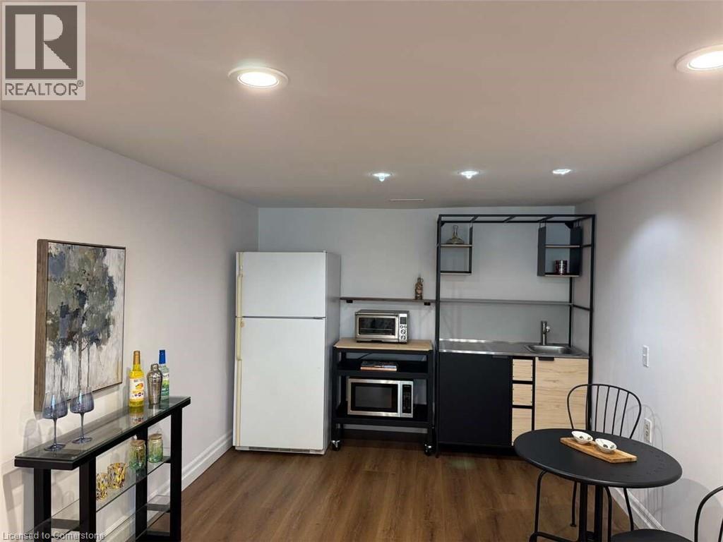 Photo 31 of 1005 Dormer Street, Mississauga ON