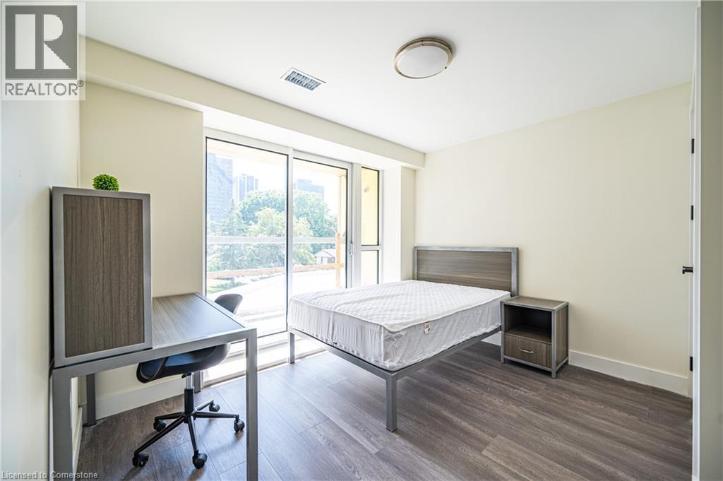 Photo 5 of 316 Batavia Place Unit D, Waterloo ON