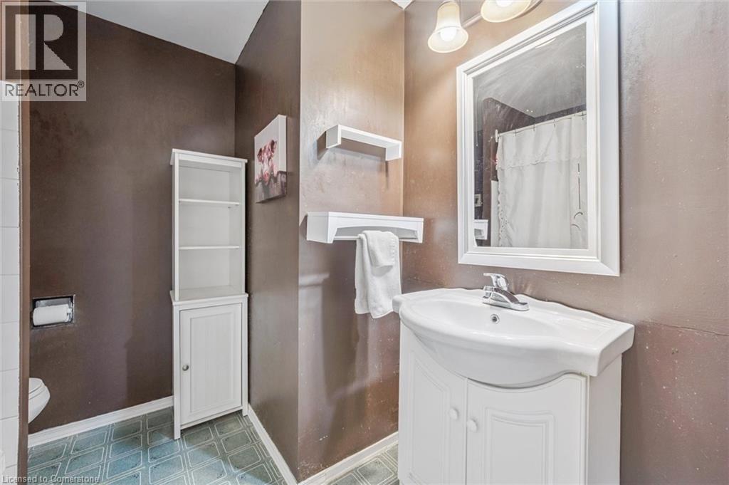 Photo 17 of 40 Silvercreek Parkway N Unit 30, Guelph ON