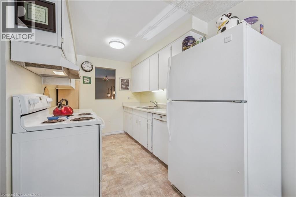Photo 7 of 40 Silvercreek Parkway N Unit 30, Guelph ON