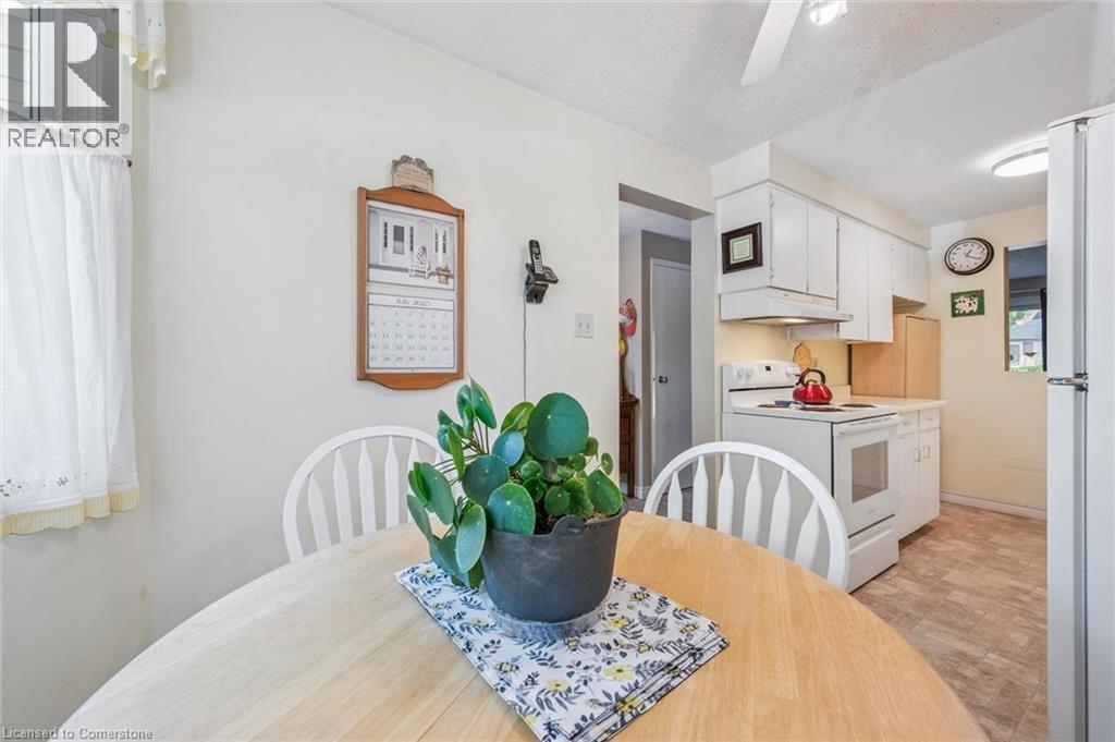 Photo 12 of 40 Silvercreek Parkway N Unit 30, Guelph ON