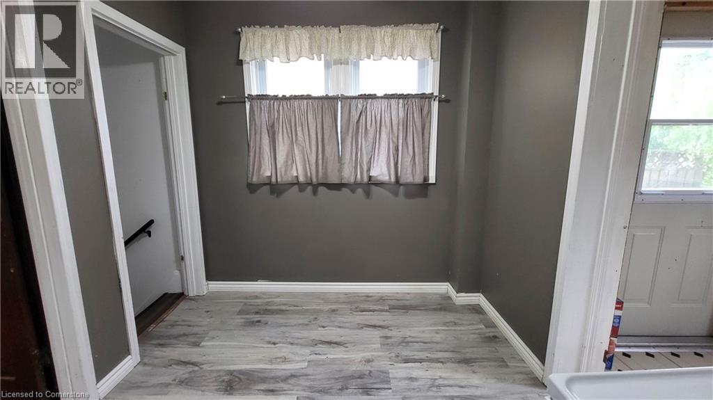 Photo 6 of 17 Theresa Street, Kitchener ON