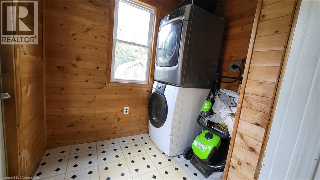 Photo 13 of 17 Theresa Street, Kitchener ON