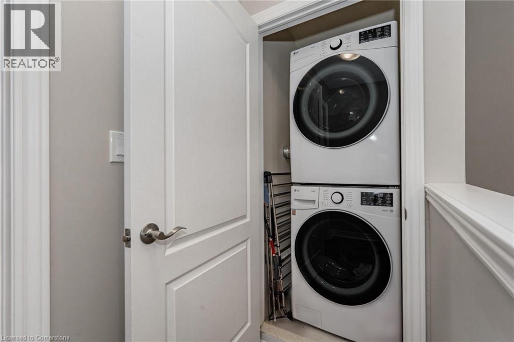 Photo 13 of 395 Linden Drive Unit 2, Cambridge ON