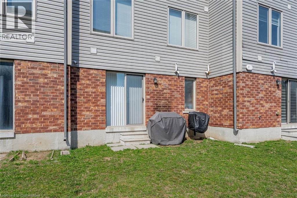 Photo 5 of 395 Linden Drive Unit 2, Cambridge ON