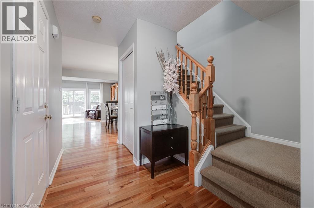 Photo 9 of 22 Pebblecreek Drive, Kitchener ON