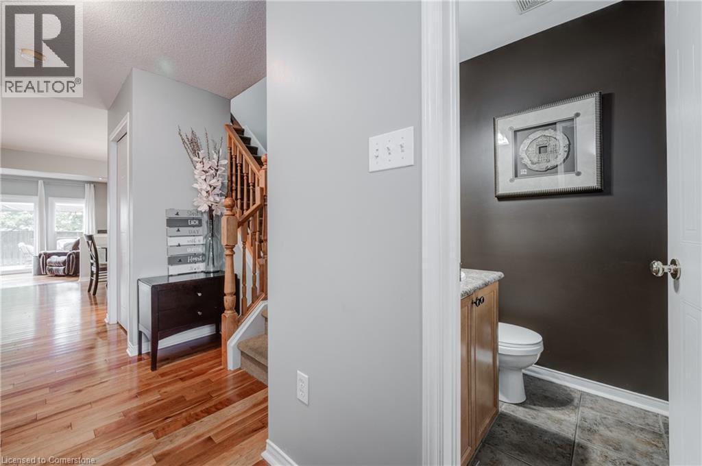 Photo 20 of 22 Pebblecreek Drive, Kitchener ON