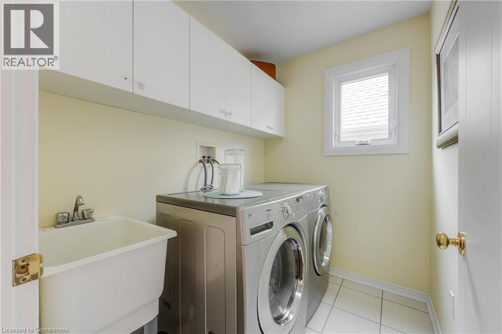 Photo 33 of 22 Pebblecreek Drive, Kitchener ON