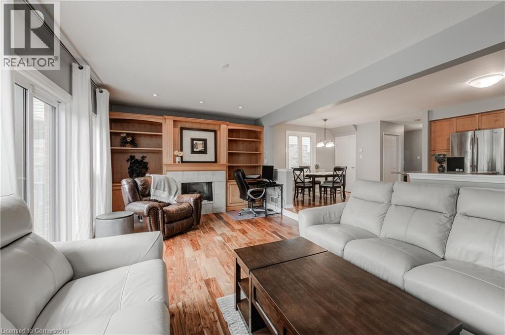 Photo 3 of 22 Pebblecreek Drive, Kitchener ON