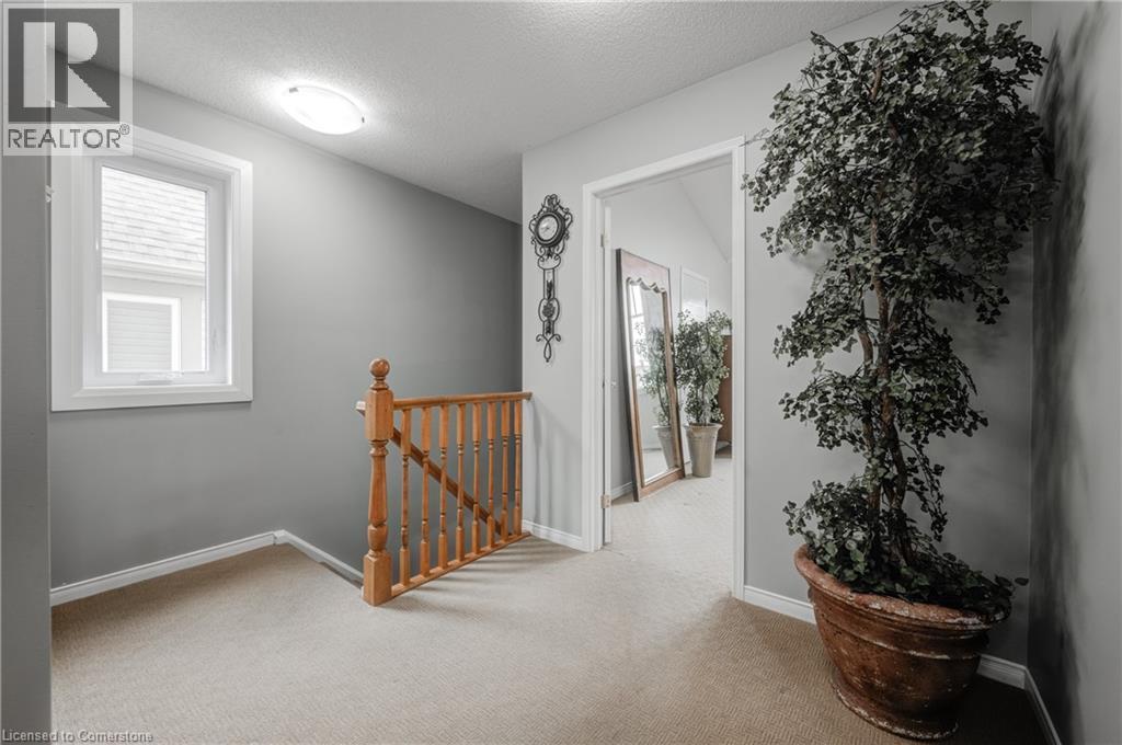 Photo 7 of 22 Pebblecreek Drive, Kitchener ON