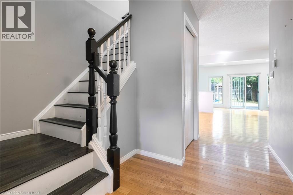 Photo 27 of 624 South Haven Drive, Waterloo ON