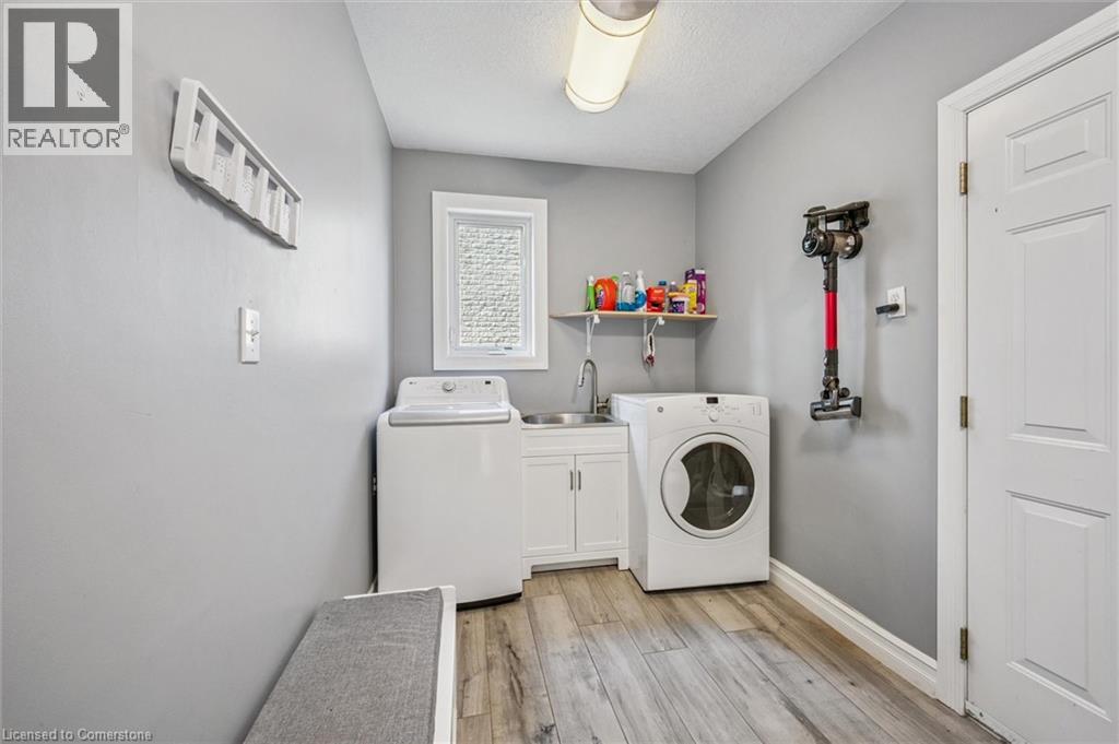 Photo 30 of 405 Spice Bush Street, Waterloo ON