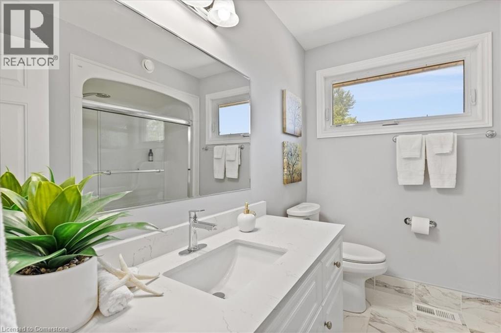 Photo 28 of 100 High Acres Crescent, Kitchener ON