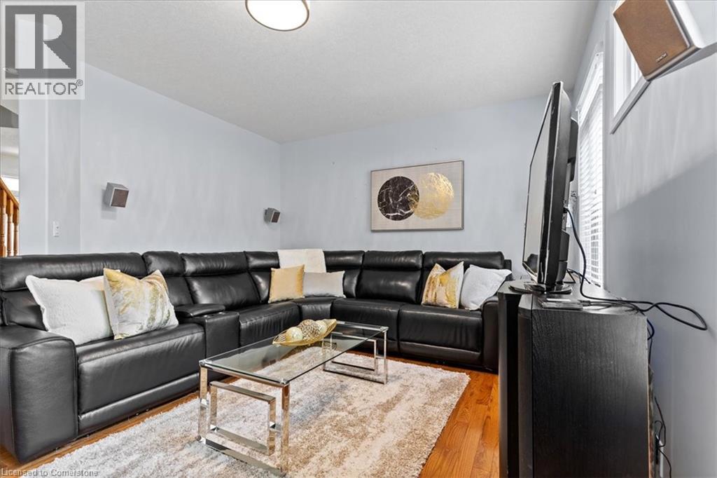 Photo 39 of 100 High Acres Crescent, Kitchener ON