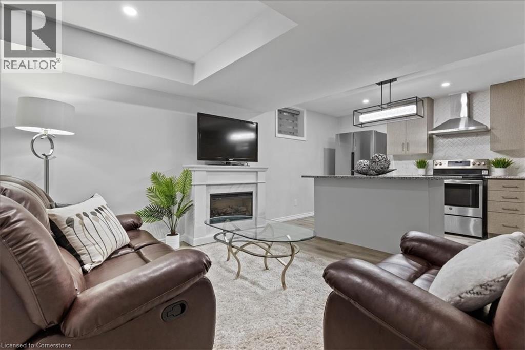 Photo 44 of 100 High Acres Crescent, Kitchener ON