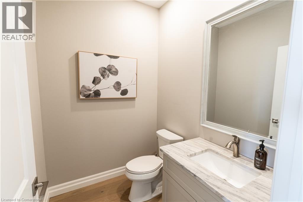 Photo 26 of 21 Hudson Drive, Brantford ON