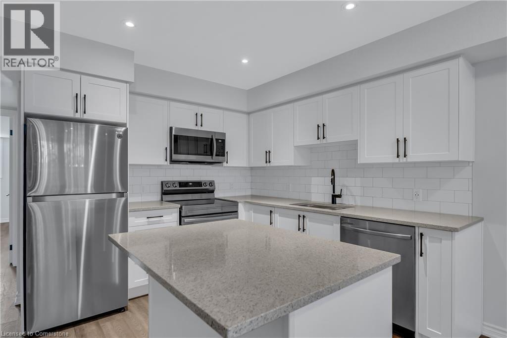 Photo 12 of 235 Chapel Hill Drive Unit 11, Kitchener ON