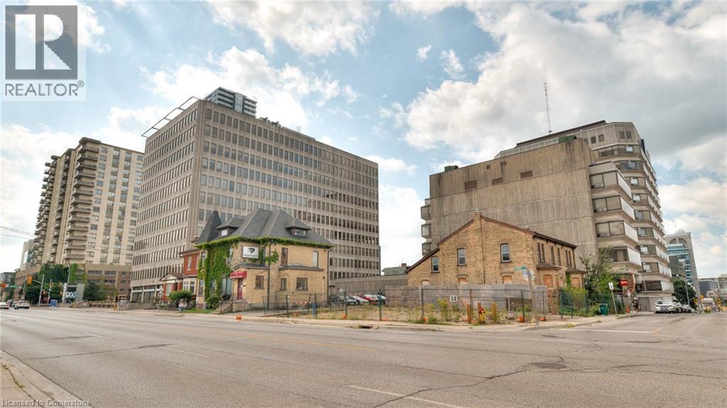 Photo 10 of 21 Weber Street W, Kitchener ON