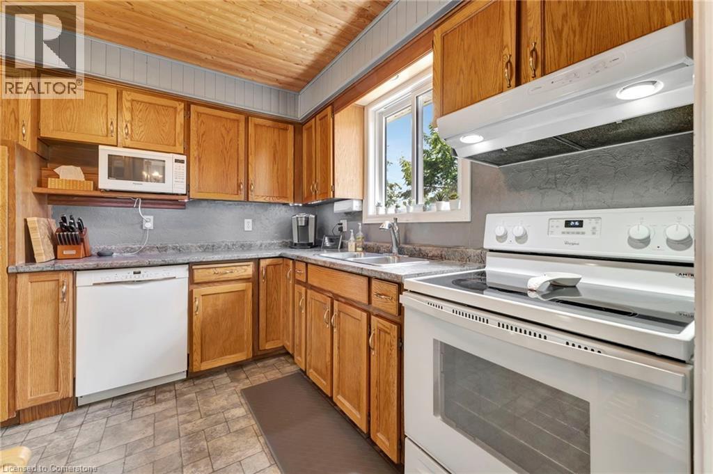 Photo 16 of 11 Brassey Court, Kitchener ON