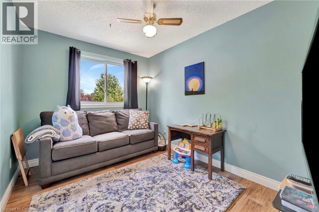 Photo 18 of 11 Brassey Court, Kitchener ON