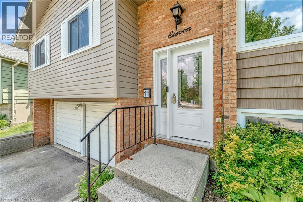 Photo 32 of 11 Brassey Court, Kitchener ON