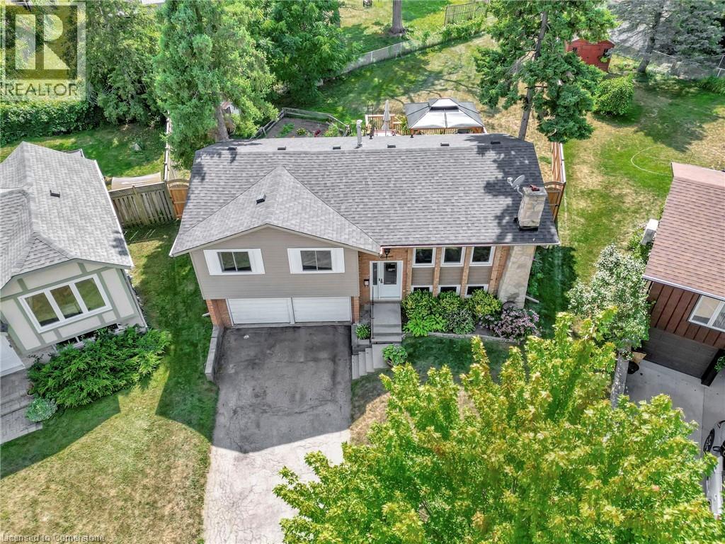 Photo 14 of 11 Brassey Court, Kitchener ON