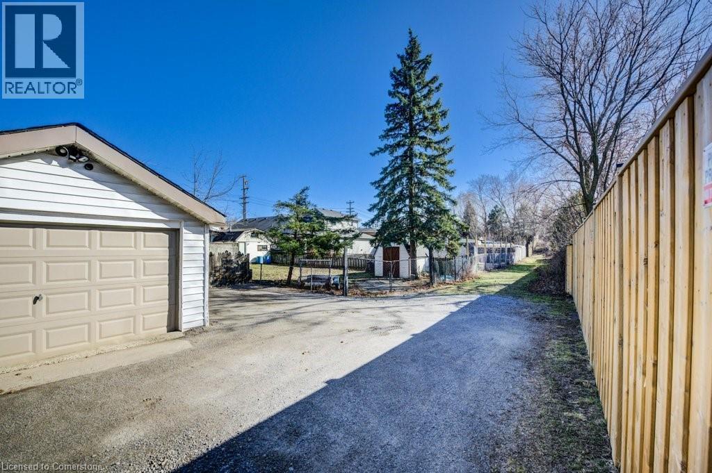 Photo 18 of 458 Upper Wentworth Street, Hamilton ON