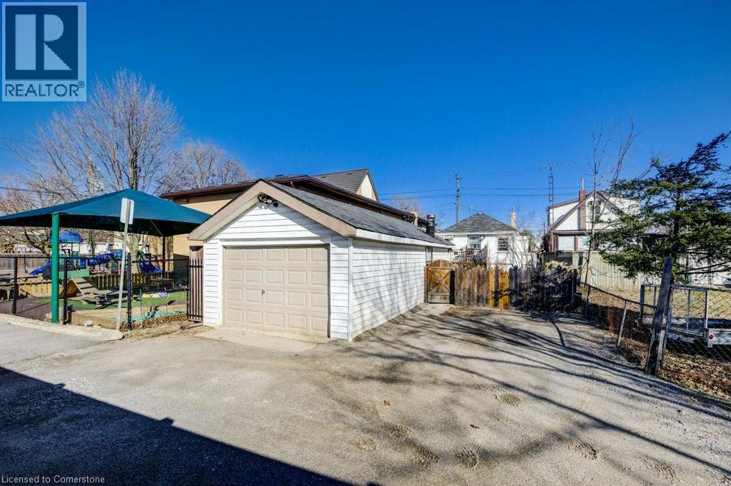 Photo 14 of 458 Upper Wentworth Street, Hamilton ON