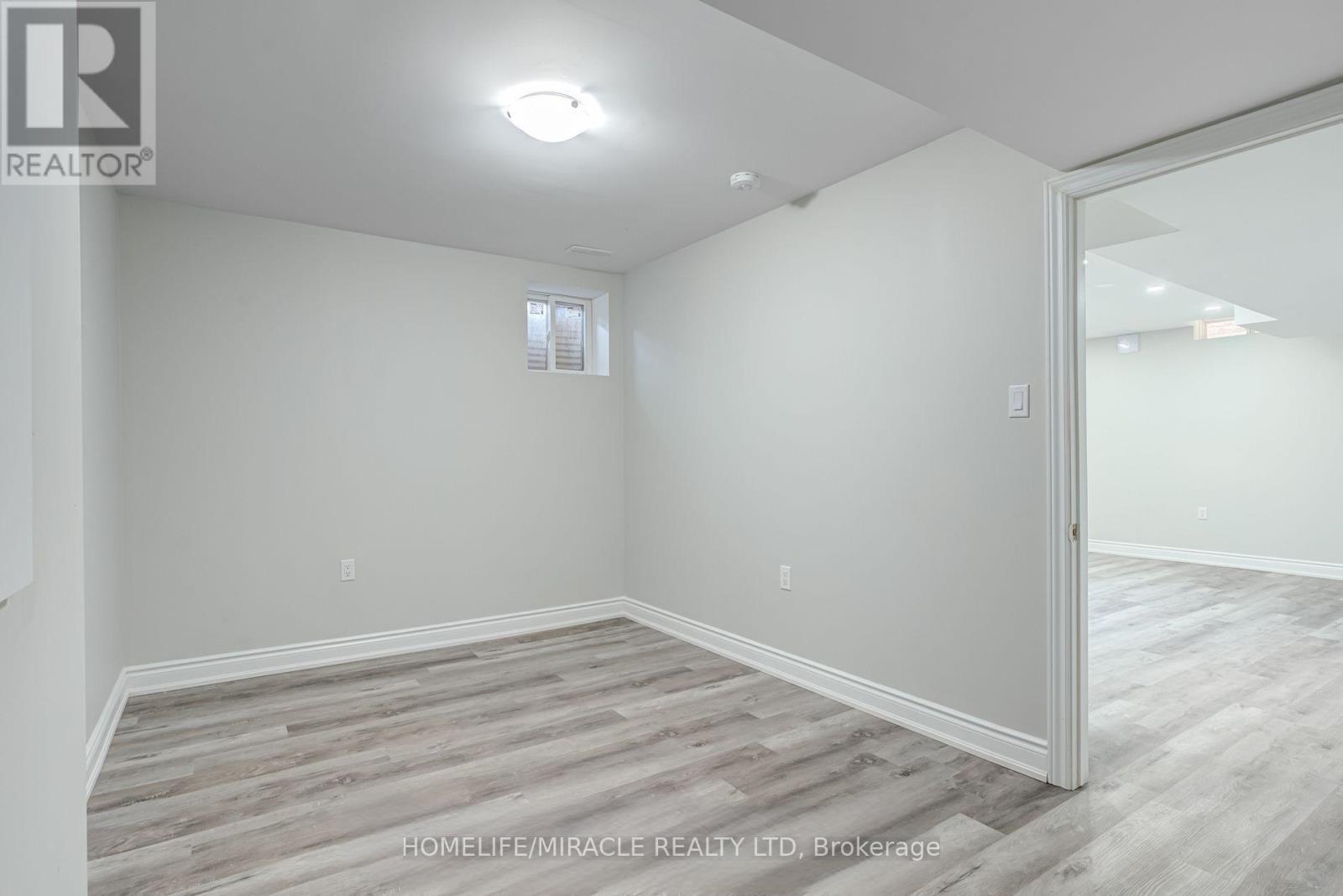Photo 7 of Legal Bsmt 190 Fandango Drive, Brampton ON