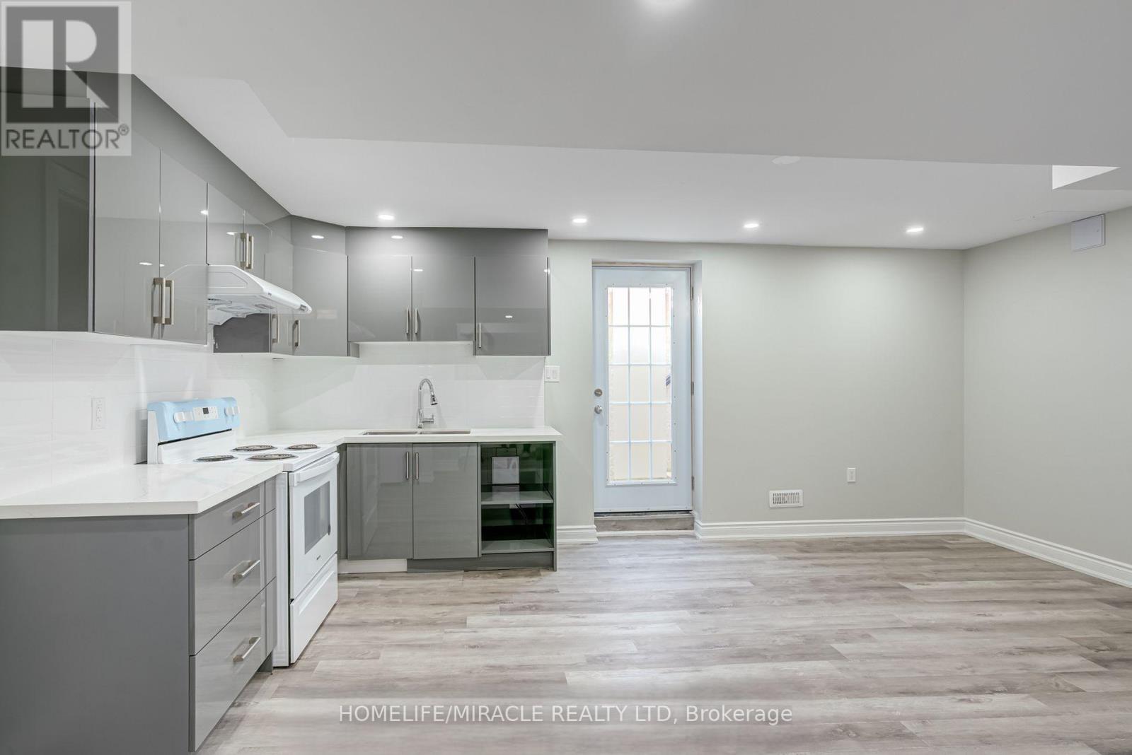 Photo 10 of Legal Bsmt 190 Fandango Drive, Brampton ON