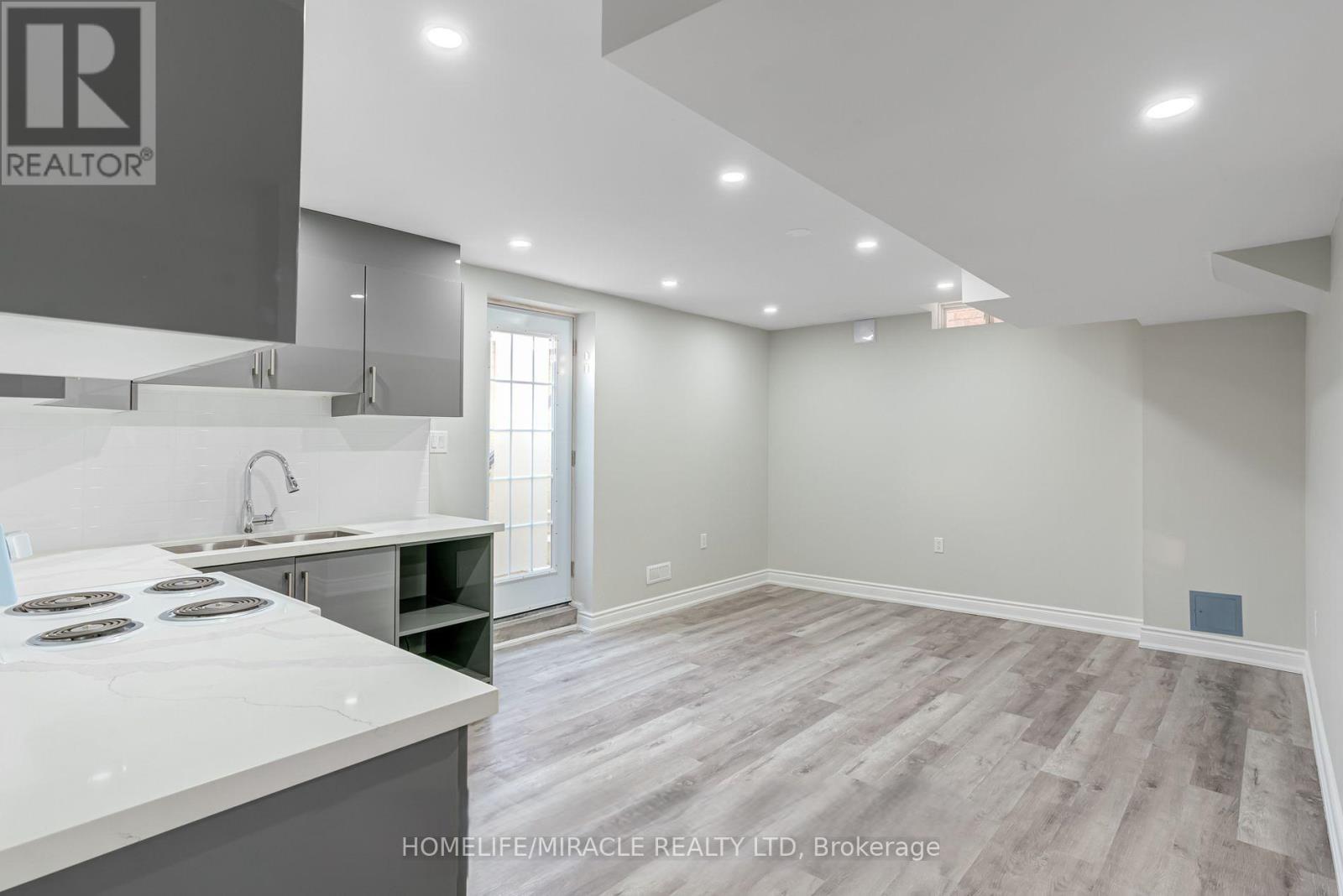 Photo 2 of Legal Bsmt 190 Fandango Drive, Brampton ON
