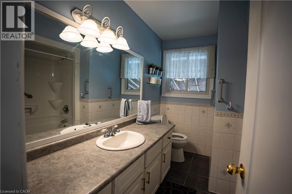 Photo 27 of 271 South Drive, Simcoe ON