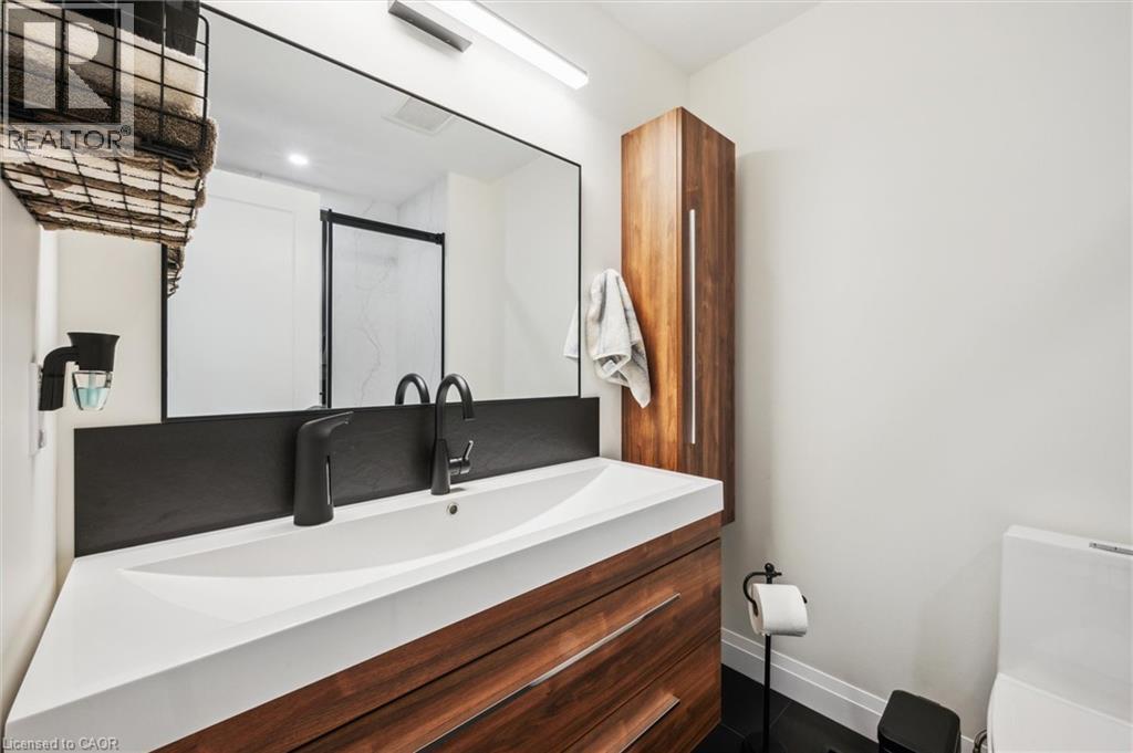 Photo 20 of 56 Sweeney Crescent, Cambridge ON