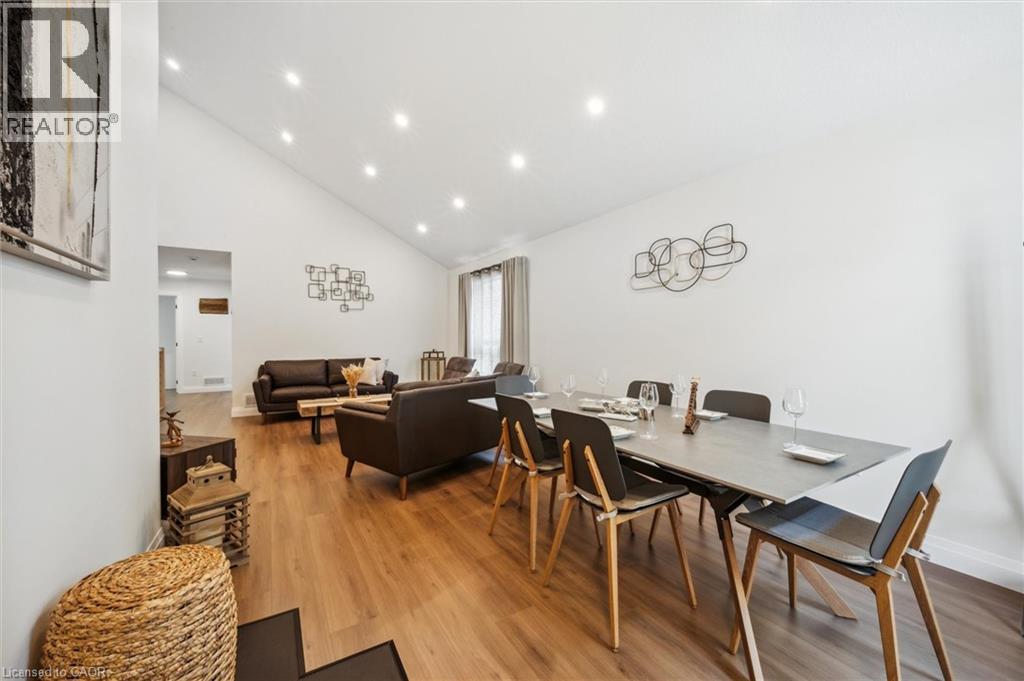 Photo 7 of 56 Sweeney Crescent, Cambridge ON