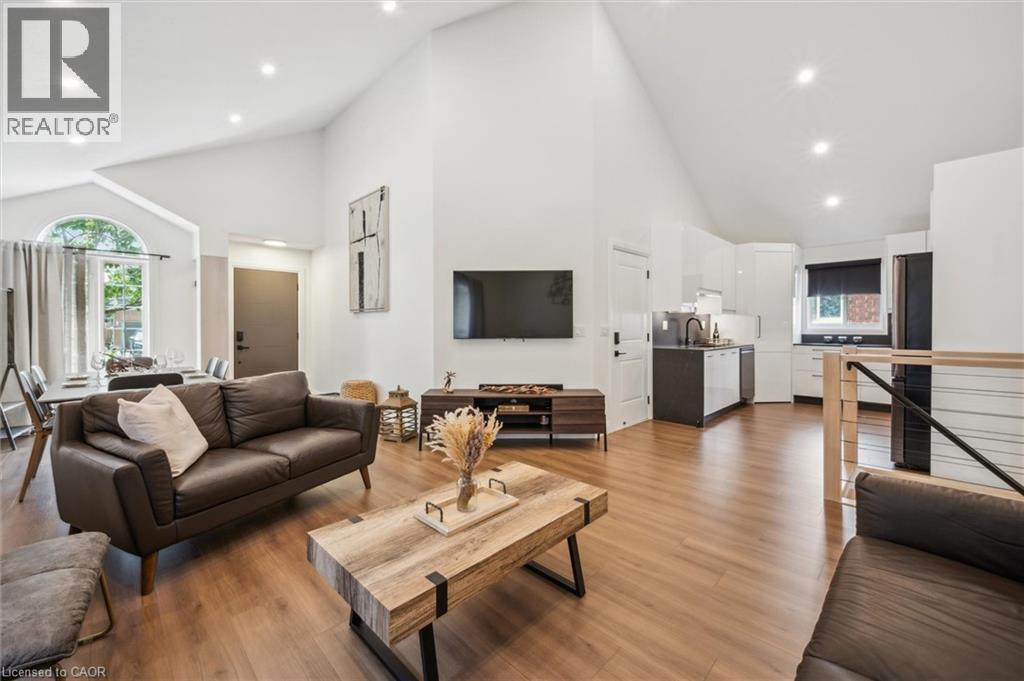 Photo 10 of 56 Sweeney Crescent, Cambridge ON