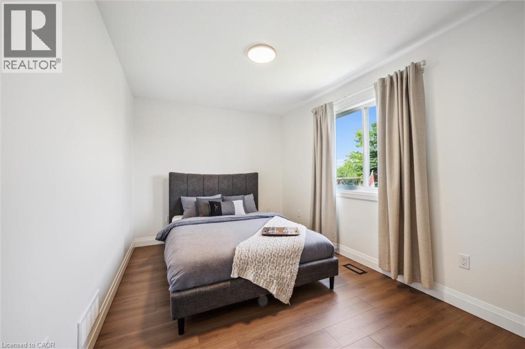 Photo 17 of 56 Sweeney Crescent, Cambridge ON