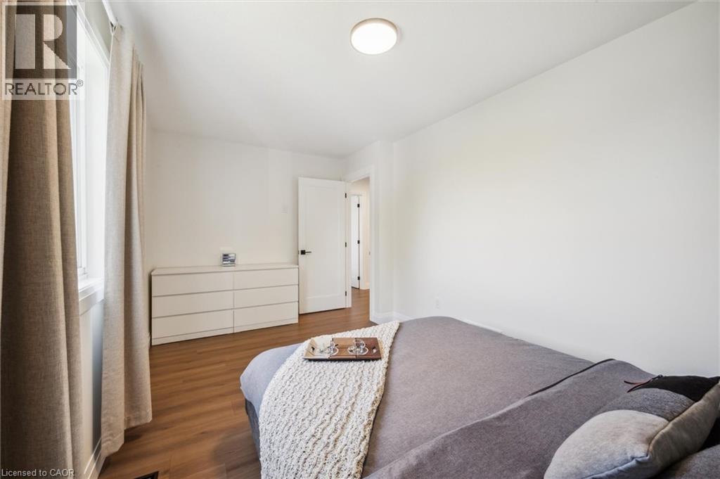 Photo 18 of 56 Sweeney Crescent, Cambridge ON