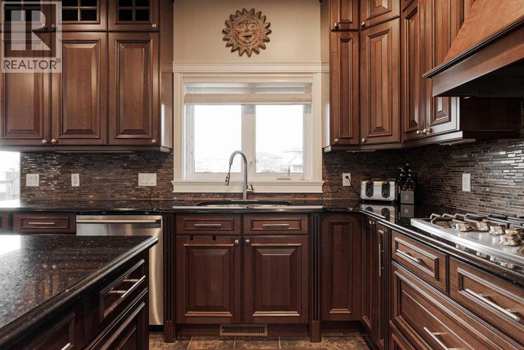 Photo 9 of 243 Wild Rose Street, Fort Mcmurray AB