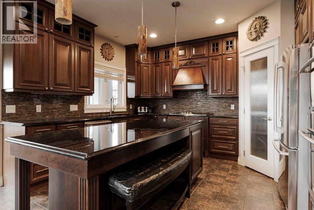 Photo 8 of 243 Wild Rose Street, Fort Mcmurray AB