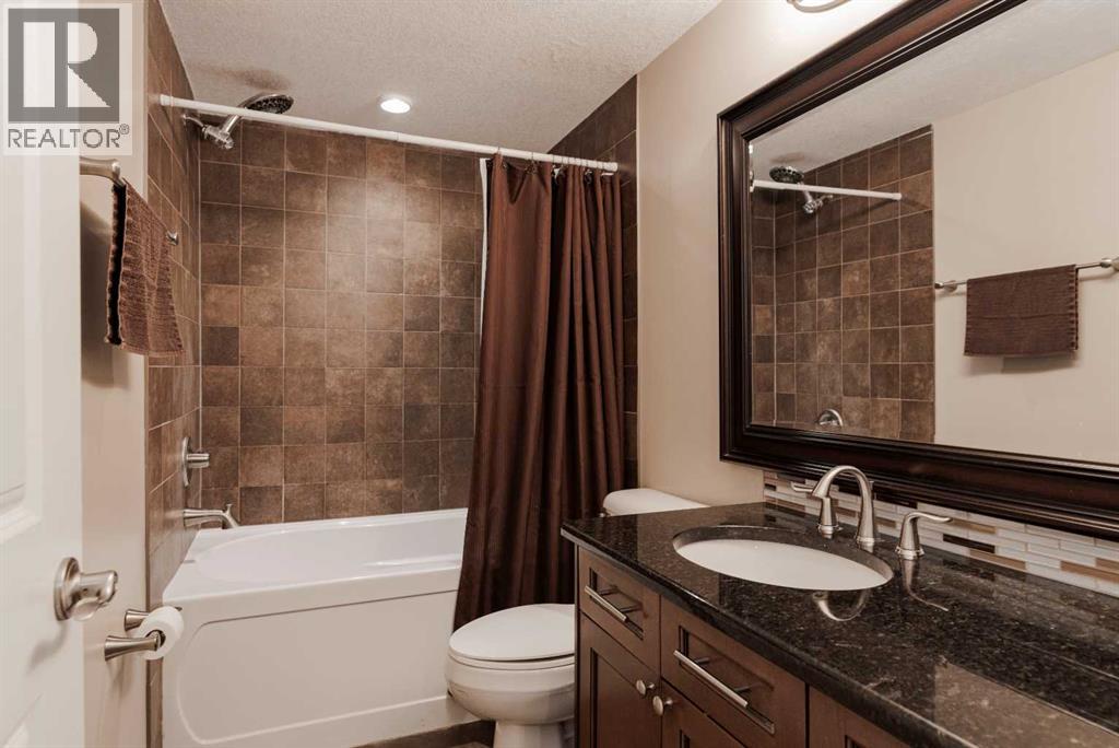 Photo 43 of 243 Wild Rose Street, Fort Mcmurray AB