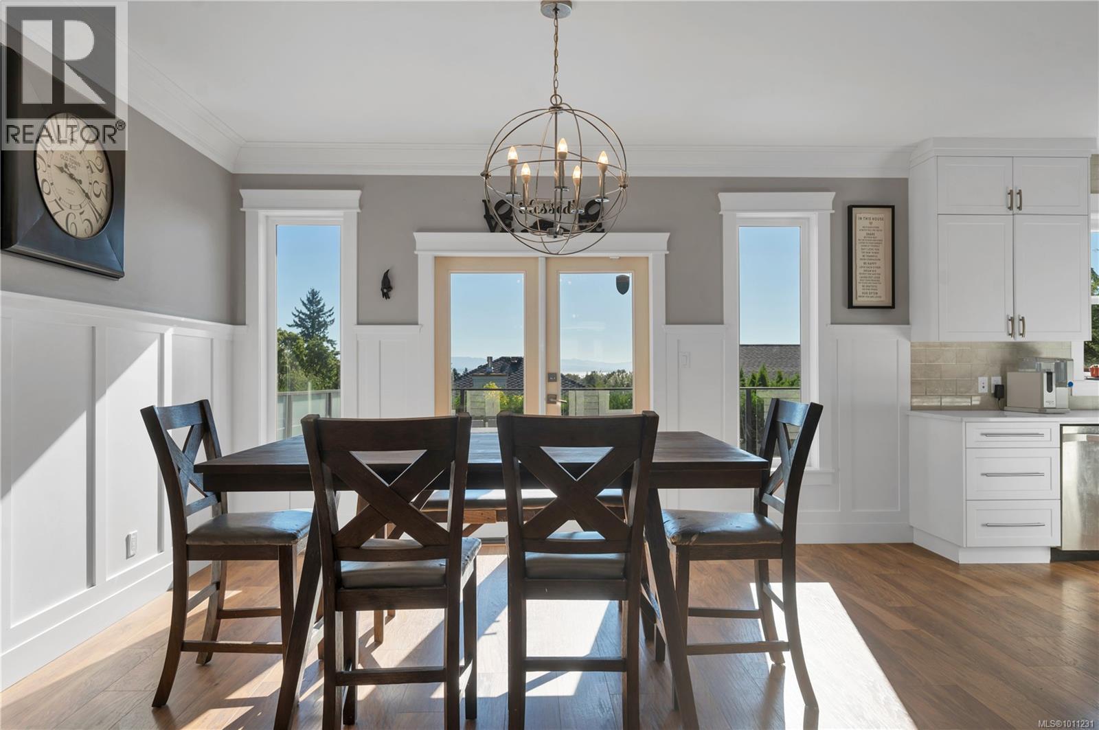 Photo 11 of 2613 Sunderland Rd, Campbell River BC