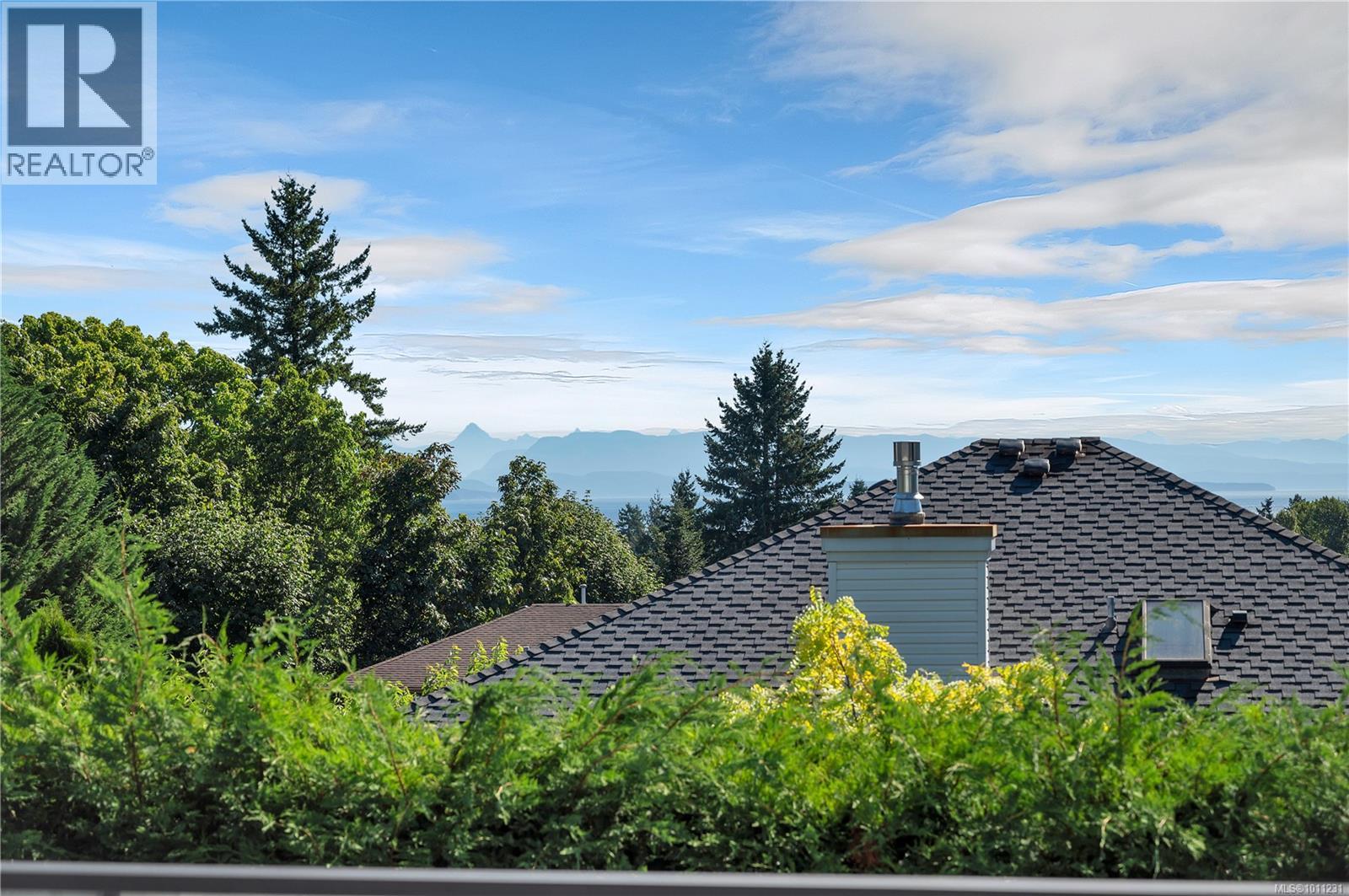 Photo 63 of 2613 Sunderland Rd, Campbell River BC